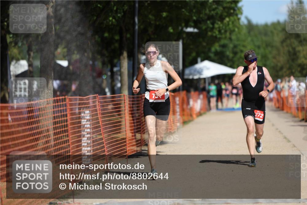 07.09.2025 - 19. Norderstedt Triathlon Michael Strokosch http://msf.ph/oto/8802644 07.09.2025 12:33:34 Laufen 210, 731, 1247, 1272 meine-sportfotos.de