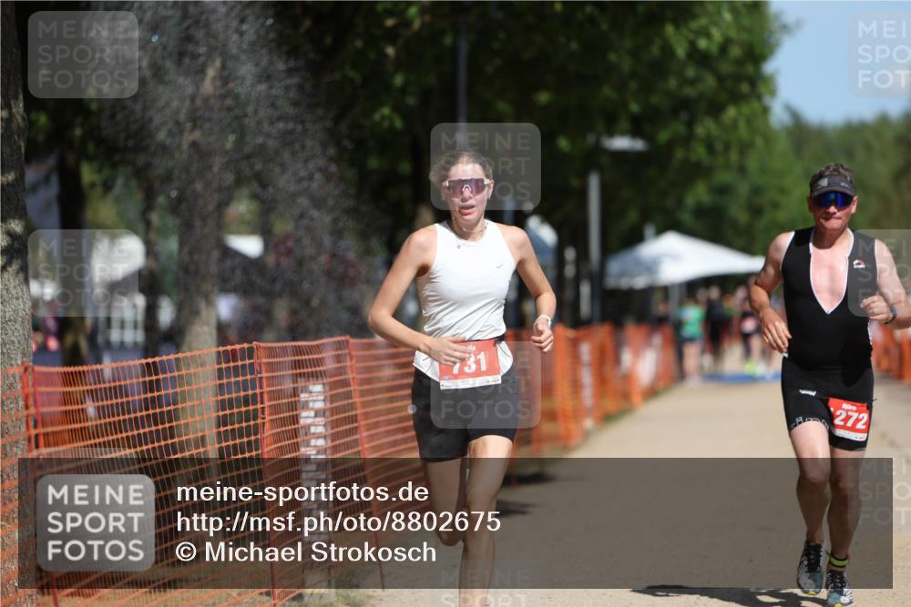 07.09.2025 - 19. Norderstedt Triathlon Michael Strokosch http://msf.ph/oto/8802675 07.09.2025 12:33:36 Laufen 731, 1272 meine-sportfotos.de