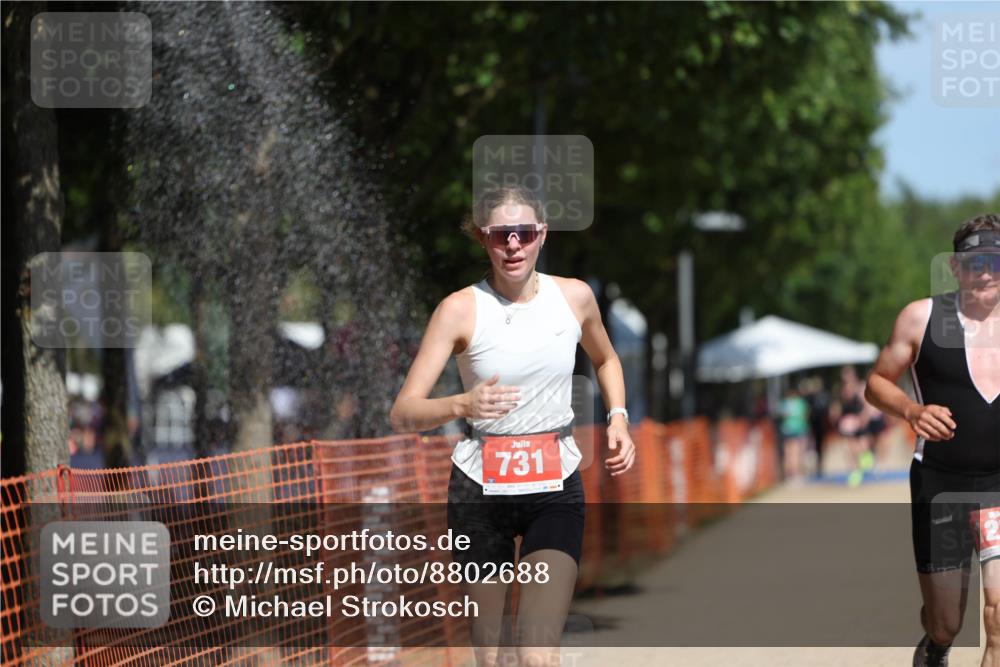 07.09.2025 - 19. Norderstedt Triathlon Michael Strokosch http://msf.ph/oto/8802688 07.09.2025 12:33:36 Laufen 731, 1272 meine-sportfotos.de