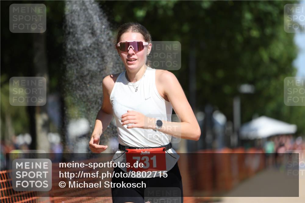 07.09.2025 - 19. Norderstedt Triathlon Michael Strokosch http://msf.ph/oto/8802715 07.09.2025 12:33:37 Laufen 731, 1272 meine-sportfotos.de