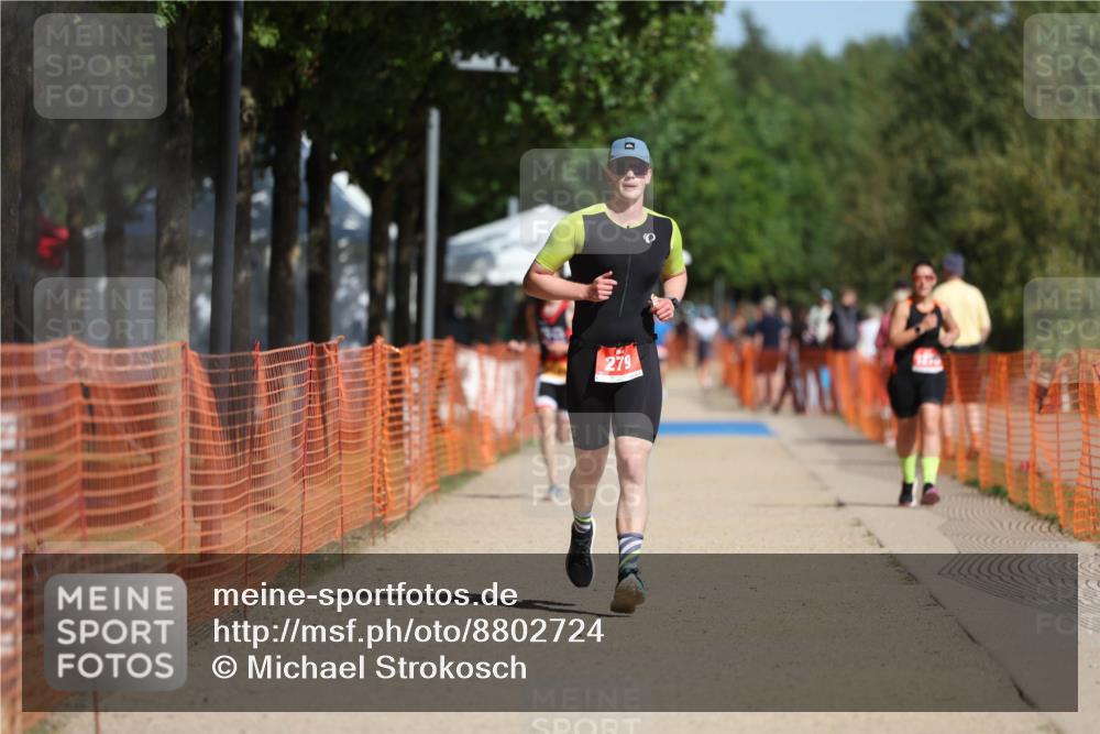 07.09.2025 - 19. Norderstedt Triathlon Michael Strokosch http://msf.ph/oto/8802724 07.09.2025 12:04:01 Laufen 279, 1183 meine-sportfotos.de