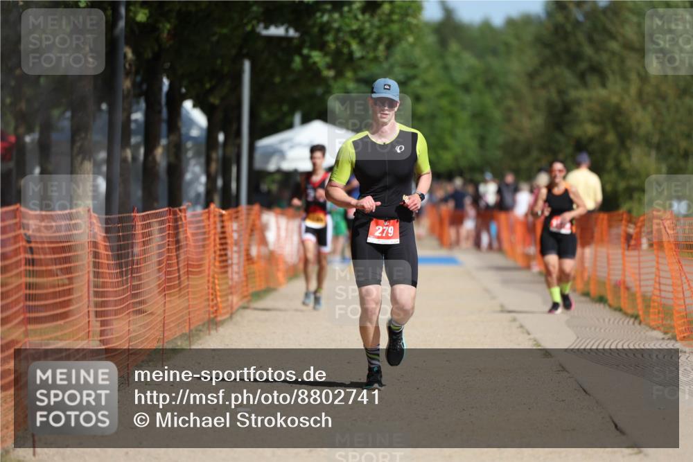 07.09.2025 - 19. Norderstedt Triathlon Michael Strokosch http://msf.ph/oto/8802741 07.09.2025 12:04:02 Laufen 279, 1183 meine-sportfotos.de