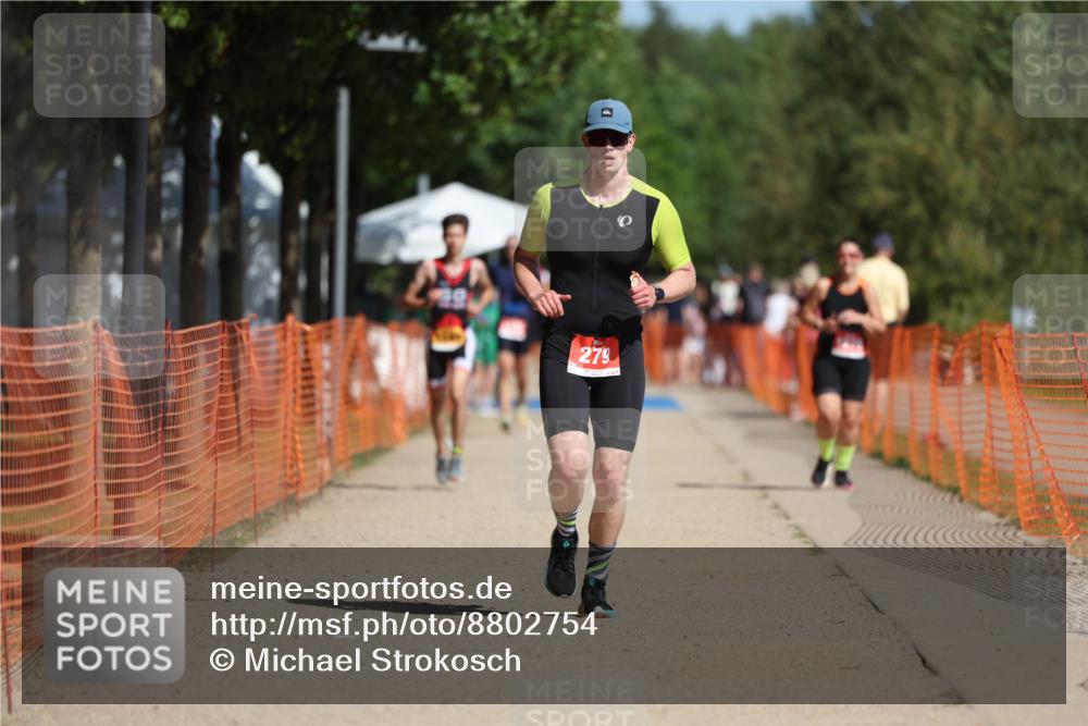 07.09.2025 - 19. Norderstedt Triathlon Michael Strokosch http://msf.ph/oto/8802754 07.09.2025 12:04:02 Laufen 279, 1183 meine-sportfotos.de