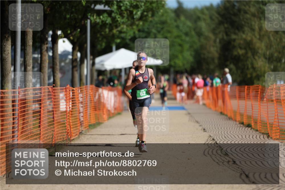 07.09.2025 - 19. Norderstedt Triathlon Michael Strokosch http://msf.ph/oto/8802769 07.09.2025 11:00:46 Laufen 62, 123, 127, 635 meine-sportfotos.de