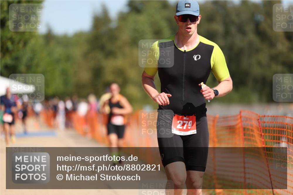 07.09.2025 - 19. Norderstedt Triathlon Michael Strokosch http://msf.ph/oto/8802821 07.09.2025 12:04:05 Laufen 279, 1183, 1278 meine-sportfotos.de