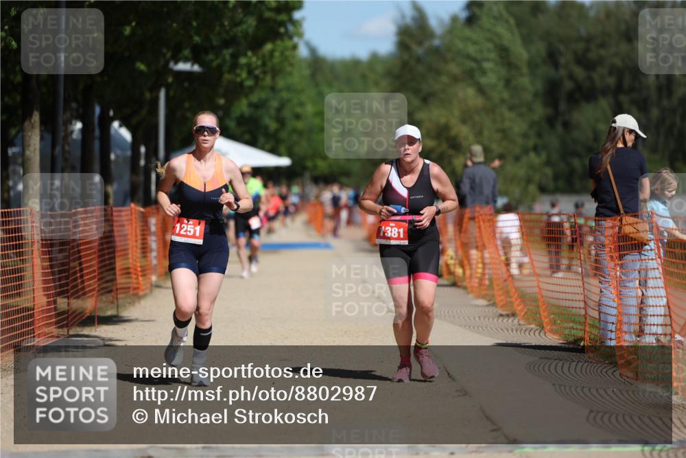 07.09.2025 - 19. Norderstedt Triathlon Michael Strokosch http://msf.ph/oto/8802987 07.09.2025 12:34:03 Laufen 773, 1251, 1381 meine-sportfotos.de