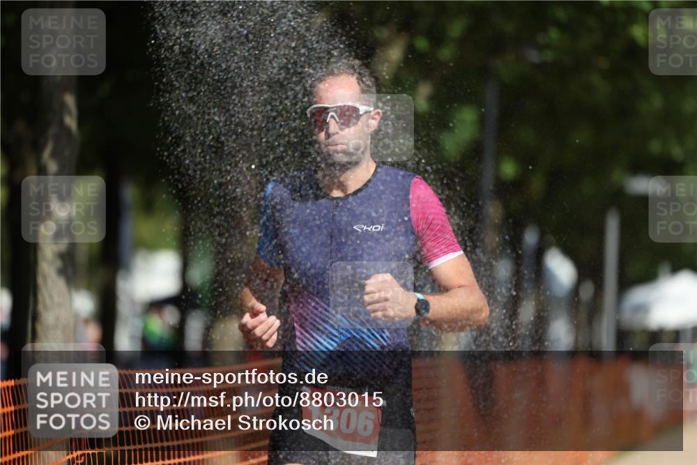 07.09.2025 - 19. Norderstedt Triathlon Michael Strokosch http://msf.ph/oto/8803015 07.09.2025 12:04:16 Laufen 1278, 1306 meine-sportfotos.de