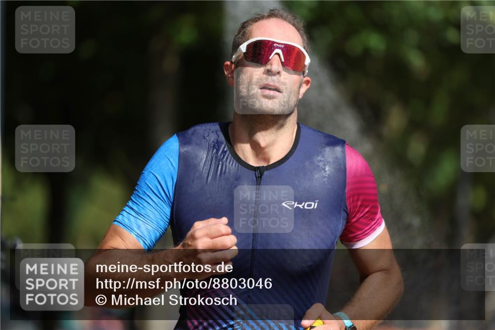 07.09.2025 - 19. Norderstedt Triathlon Michael Strokosch http://msf.ph/oto/8803046 07.09.2025 12:04:17 Laufen 1306 meine-sportfotos.de