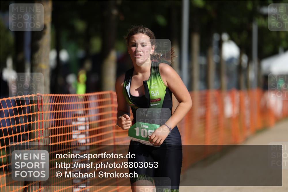 07.09.2025 - 19. Norderstedt Triathlon Michael Strokosch http://msf.ph/oto/8803053 07.09.2025 11:01:04 Laufen 105 meine-sportfotos.de