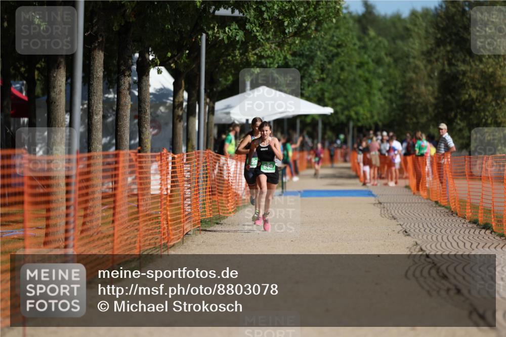 07.09.2025 - 19. Norderstedt Triathlon Michael Strokosch http://msf.ph/oto/8803078 07.09.2025 11:01:10 Laufen 120 meine-sportfotos.de