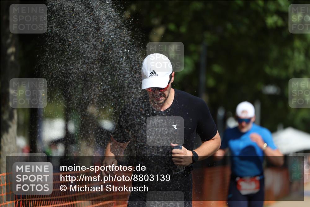07.09.2025 - 19. Norderstedt Triathlon Michael Strokosch http://msf.ph/oto/8803139 07.09.2025 12:04:29 Laufen 191, 303, 736, 819 meine-sportfotos.de