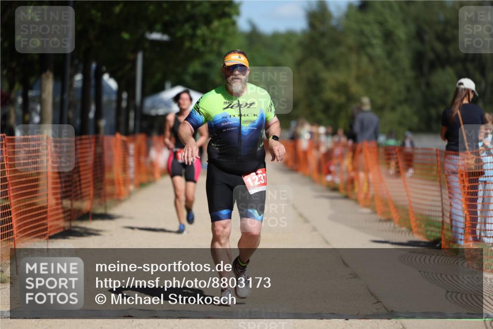 07.09.2025 - 19. Norderstedt Triathlon Michael Strokosch http://msf.ph/oto/8803173 07.09.2025 12:34:15 Laufen 1237, 1333, 1368 meine-sportfotos.de