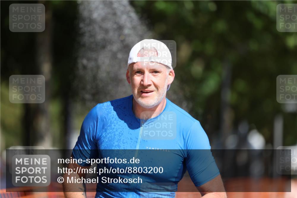 07.09.2025 - 19. Norderstedt Triathlon Michael Strokosch http://msf.ph/oto/8803200 07.09.2025 12:04:31 Laufen 191, 303, 736, 819 meine-sportfotos.de
