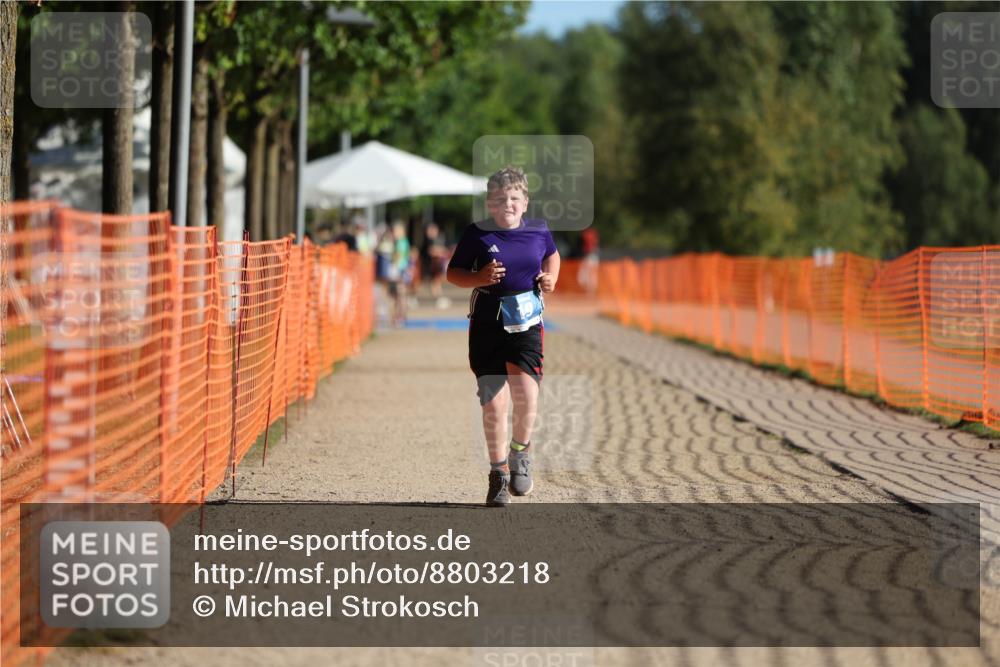 07.09.2025 - 19. Norderstedt Triathlon Michael Strokosch http://msf.ph/oto/8803218 07.09.2025 09:21:11 Laufen 19 meine-sportfotos.de