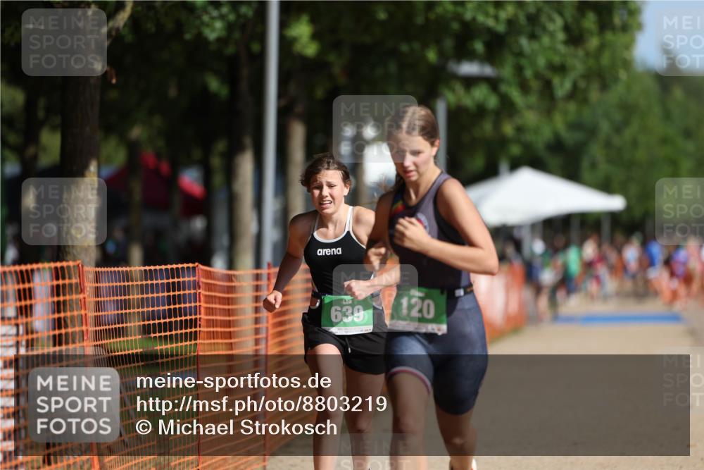 07.09.2025 - 19. Norderstedt Triathlon Michael Strokosch http://msf.ph/oto/8803219 07.09.2025 11:01:16 Laufen 120, 639 meine-sportfotos.de