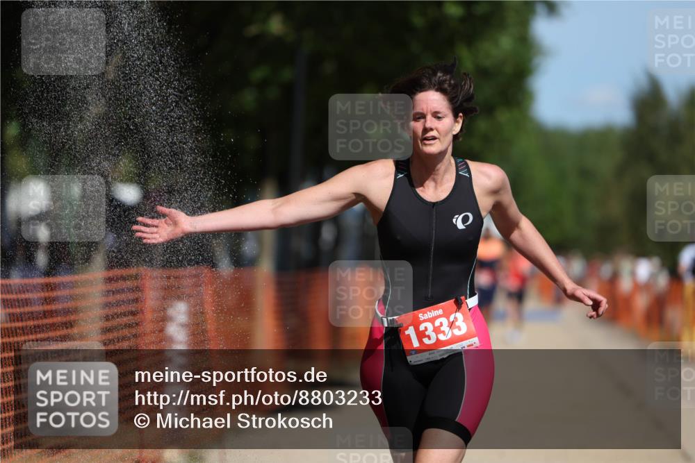 07.09.2025 - 19. Norderstedt Triathlon Michael Strokosch http://msf.ph/oto/8803233 07.09.2025 12:34:20 Laufen 1237, 1333 meine-sportfotos.de