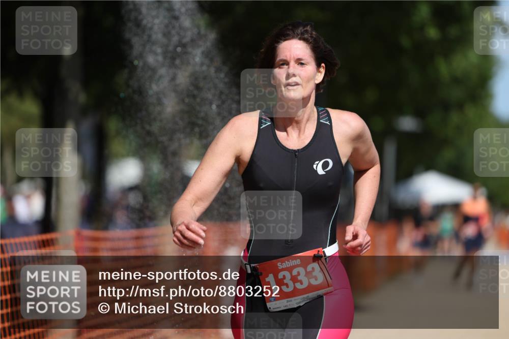 07.09.2025 - 19. Norderstedt Triathlon Michael Strokosch http://msf.ph/oto/8803252 07.09.2025 12:34:21 Laufen 1333 meine-sportfotos.de