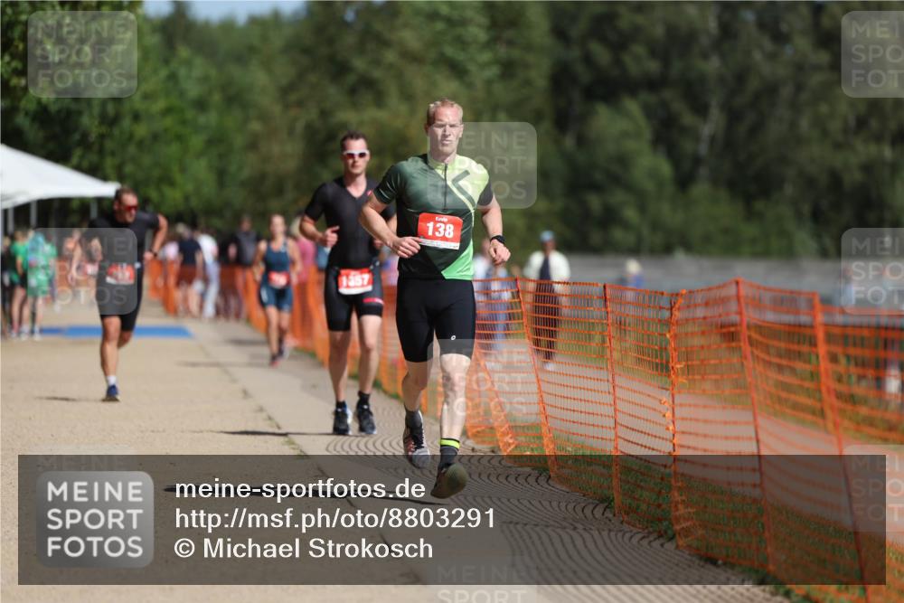 07.09.2025 - 19. Norderstedt Triathlon Michael Strokosch http://msf.ph/oto/8803291 07.09.2025 12:04:38 Laufen 138, 252, 1357 meine-sportfotos.de