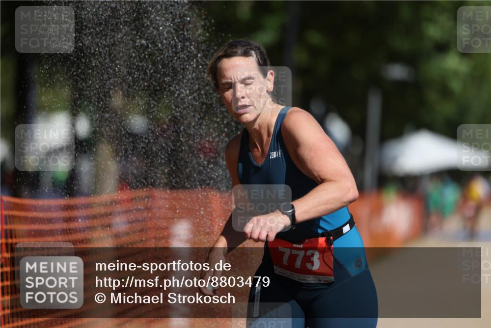07.09.2025 - 19. Norderstedt Triathlon Michael Strokosch http://msf.ph/oto/8803479 07.09.2025 12:04:54 Laufen 773 meine-sportfotos.de
