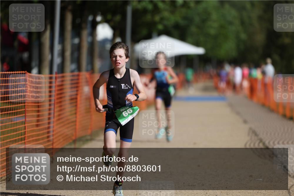 07.09.2025 - 19. Norderstedt Triathlon Michael Strokosch http://msf.ph/oto/8803601 07.09.2025 11:02:42 Laufen 56, 66 meine-sportfotos.de