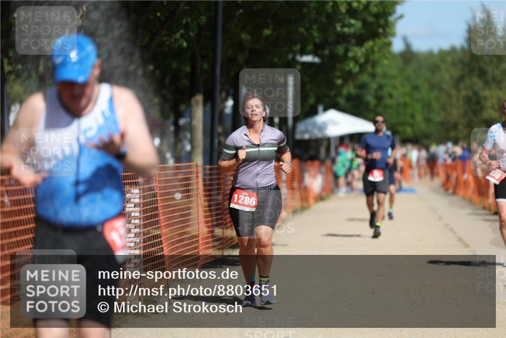 07.09.2025 - 19. Norderstedt Triathlon Michael Strokosch http://msf.ph/oto/8803651 07.09.2025 12:35:06 Laufen 251, 838, 1286, 1371 meine-sportfotos.de