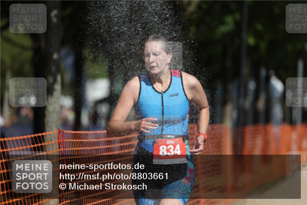 07.09.2025 - 19. Norderstedt Triathlon Michael Strokosch http://msf.ph/oto/8803661 07.09.2025 12:05:19 Laufen 833, 834, 1333 meine-sportfotos.de