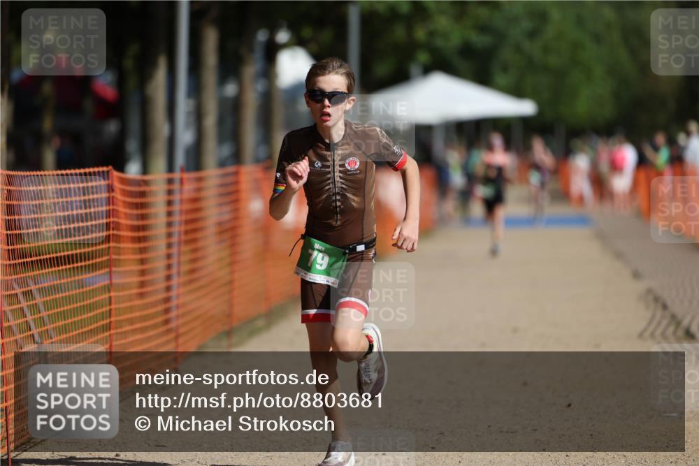 07.09.2025 - 19. Norderstedt Triathlon Michael Strokosch http://msf.ph/oto/8803681 07.09.2025 11:03:20 Laufen 79 meine-sportfotos.de