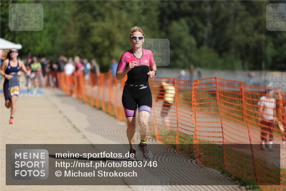 07.09.2025 - 19. Norderstedt Triathlon Michael Strokosch http://msf.ph/oto/8803746 07.09.2025 12:05:28 Laufen 155, 1181, 1193 meine-sportfotos.de