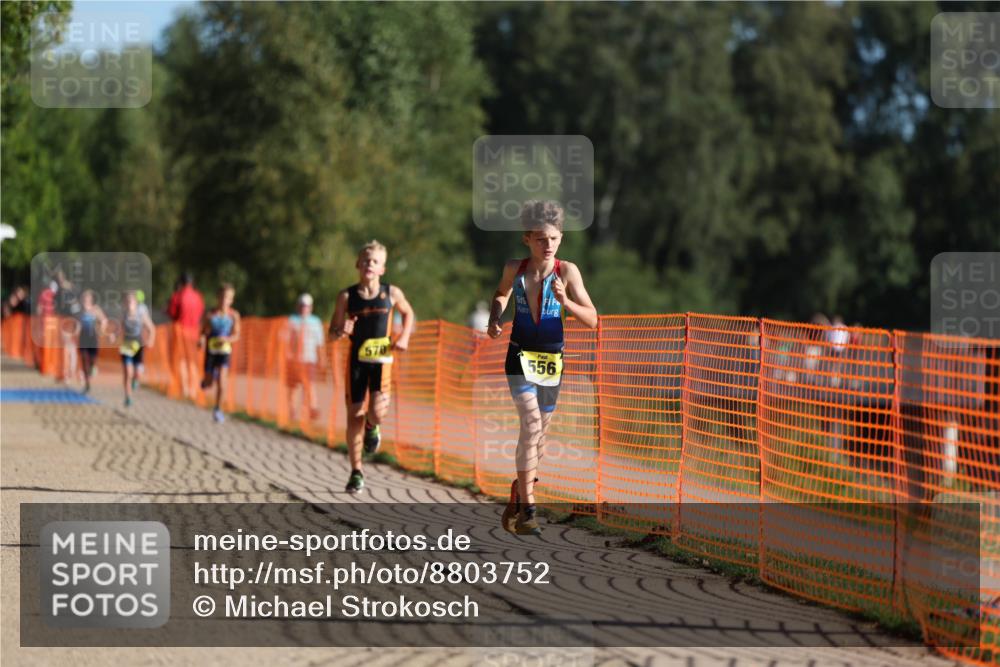 07.09.2025 - 19. Norderstedt Triathlon Michael Strokosch http://msf.ph/oto/8803752 07.09.2025 09:43:17 Laufen 556, 570 meine-sportfotos.de