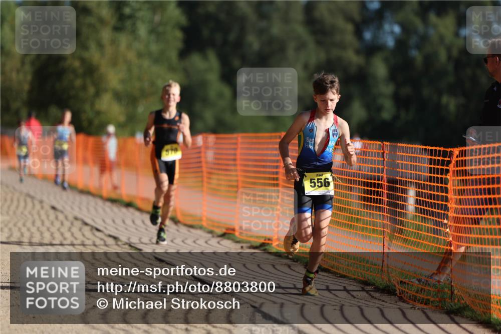07.09.2025 - 19. Norderstedt Triathlon Michael Strokosch http://msf.ph/oto/8803800 07.09.2025 09:43:19 Laufen 556, 570 meine-sportfotos.de