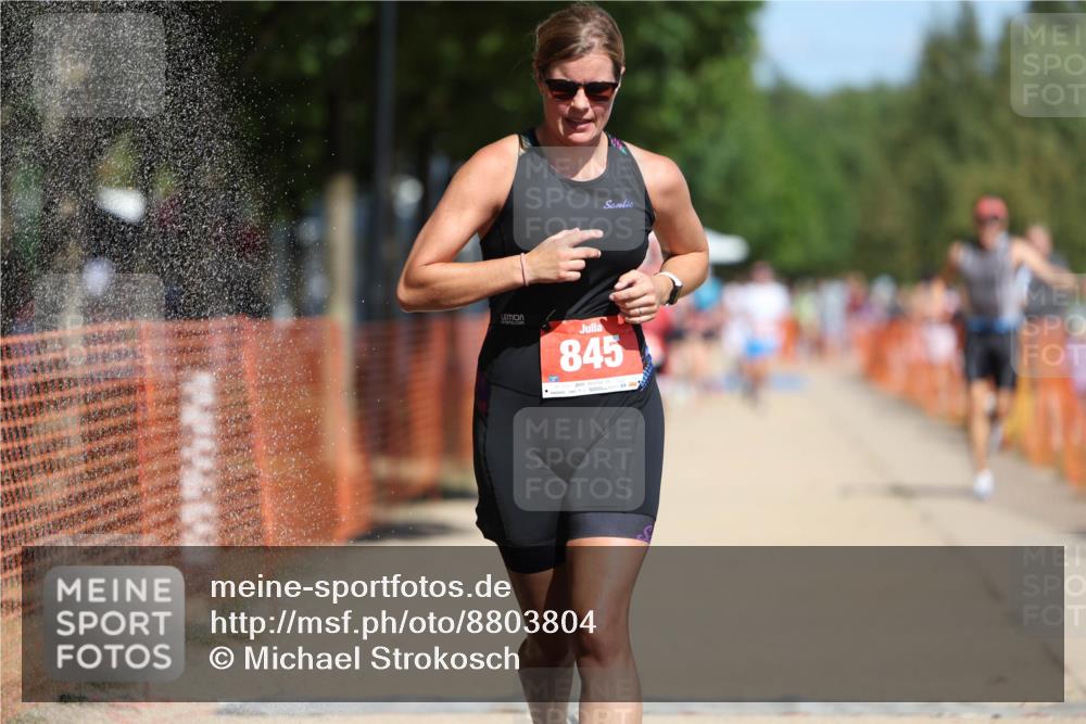 07.09.2025 - 19. Norderstedt Triathlon Michael Strokosch http://msf.ph/oto/8803804 07.09.2025 12:35:27 Laufen 151, 845, 851 meine-sportfotos.de