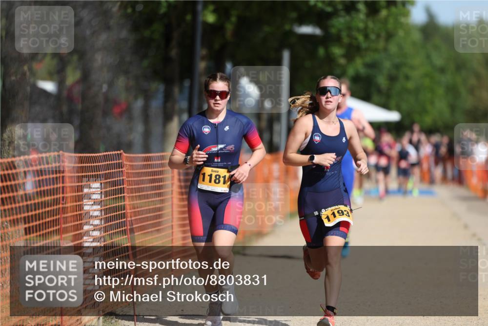 07.09.2025 - 19. Norderstedt Triathlon Michael Strokosch http://msf.ph/oto/8803831 07.09.2025 12:05:32 Laufen 155, 1181, 1193, 1228 meine-sportfotos.de