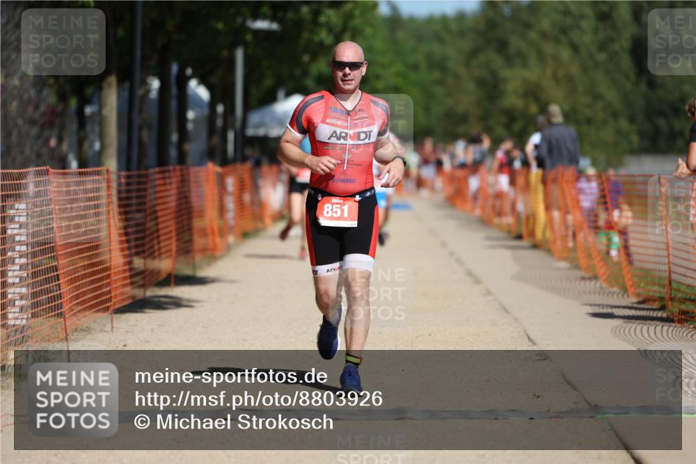 07.09.2025 - 19. Norderstedt Triathlon Michael Strokosch http://msf.ph/oto/8803926 07.09.2025 12:35:34 Laufen 140, 151, 851, 1220 meine-sportfotos.de