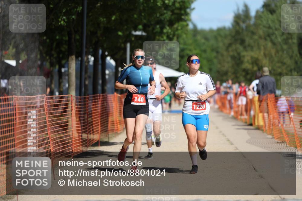07.09.2025 - 19. Norderstedt Triathlon Michael Strokosch http://msf.ph/oto/8804024 07.09.2025 12:35:39 Laufen 140, 697, 737, 851, 1220 meine-sportfotos.de