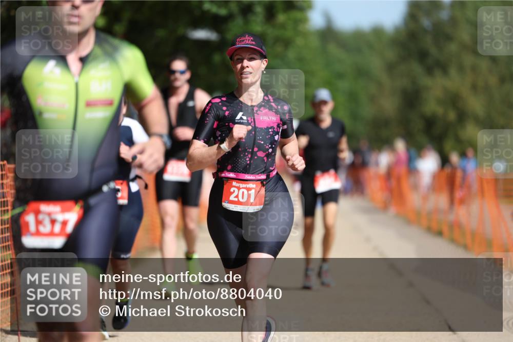 07.09.2025 - 19. Norderstedt Triathlon Michael Strokosch http://msf.ph/oto/8804040 07.09.2025 12:05:48 Laufen 201, 237, 815, 1225, 1377 meine-sportfotos.de