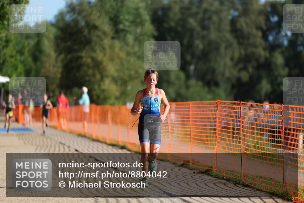 07.09.2025 - 19. Norderstedt Triathlon Michael Strokosch http://msf.ph/oto/8804042 07.09.2025 09:43:34 Laufen 562, 591, 609 meine-sportfotos.de