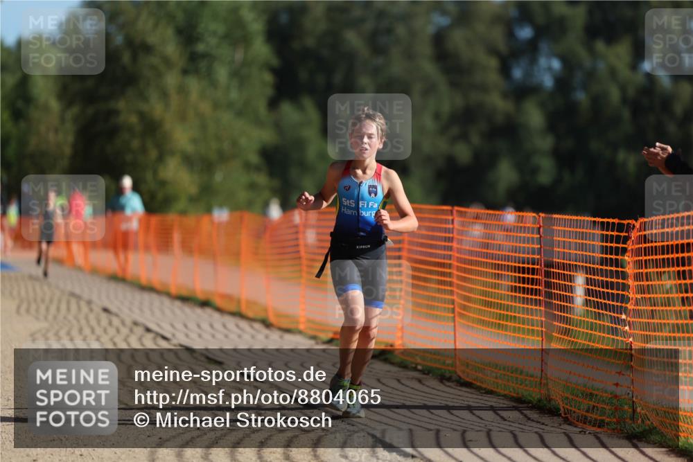 07.09.2025 - 19. Norderstedt Triathlon Michael Strokosch http://msf.ph/oto/8804065 07.09.2025 09:43:35 Laufen 562, 591, 609 meine-sportfotos.de