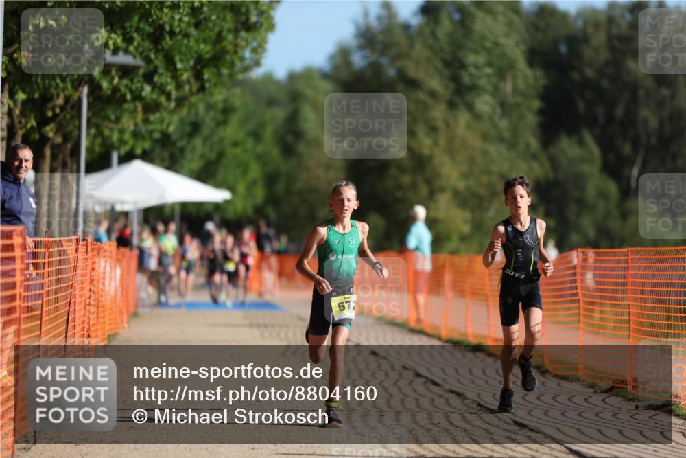 07.09.2025 - 19. Norderstedt Triathlon Michael Strokosch http://msf.ph/oto/8804160 07.09.2025 09:43:45 Laufen 568, 572 meine-sportfotos.de