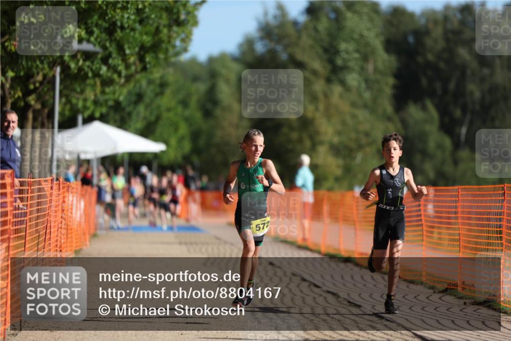 07.09.2025 - 19. Norderstedt Triathlon Michael Strokosch http://msf.ph/oto/8804167 07.09.2025 09:43:45 Laufen 568, 572 meine-sportfotos.de