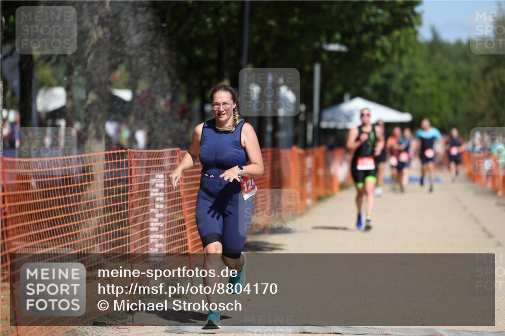 07.09.2025 - 19. Norderstedt Triathlon Michael Strokosch http://msf.ph/oto/8804170 07.09.2025 12:35:58 Laufen 1242, 1258 meine-sportfotos.de