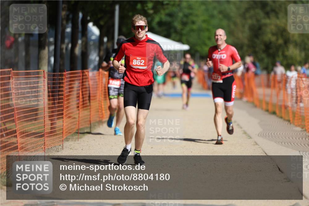 07.09.2025 - 19. Norderstedt Triathlon Michael Strokosch http://msf.ph/oto/8804180 07.09.2025 12:05:54 Laufen 237, 815, 862, 1225, 1265, 1372 meine-sportfotos.de