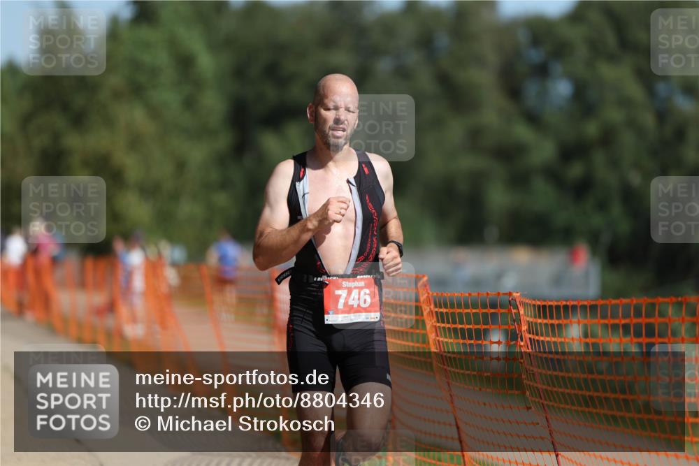 07.09.2025 - 19. Norderstedt Triathlon Michael Strokosch http://msf.ph/oto/8804346 07.09.2025 12:06:14 Laufen 746 meine-sportfotos.de