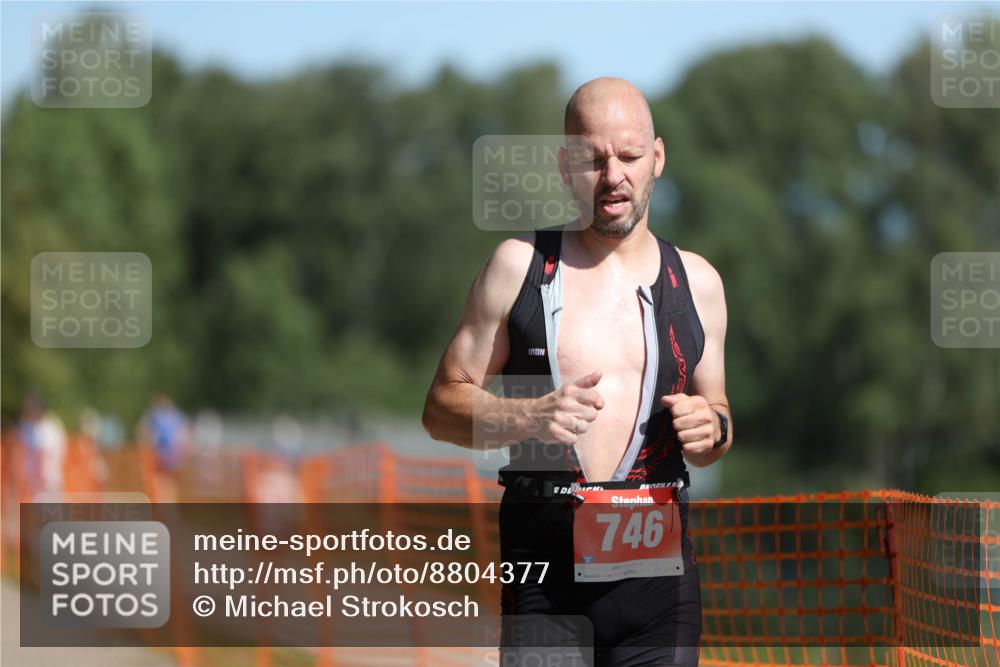 07.09.2025 - 19. Norderstedt Triathlon Michael Strokosch http://msf.ph/oto/8804377 07.09.2025 12:06:15 Laufen 746 meine-sportfotos.de