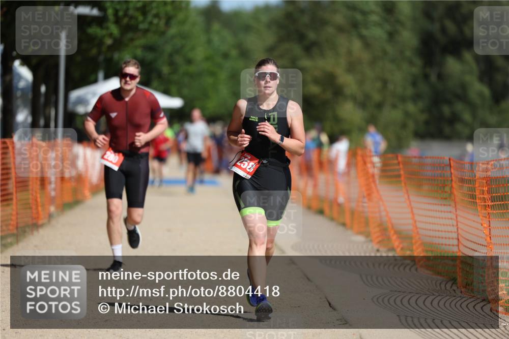 07.09.2025 - 19. Norderstedt Triathlon Michael Strokosch http://msf.ph/oto/8804418 07.09.2025 12:06:21 Laufen 280, 1258 meine-sportfotos.de