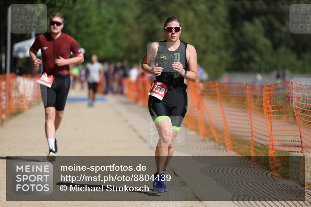 07.09.2025 - 19. Norderstedt Triathlon Michael Strokosch http://msf.ph/oto/8804439 07.09.2025 12:06:22 Laufen 280, 1258 meine-sportfotos.de
