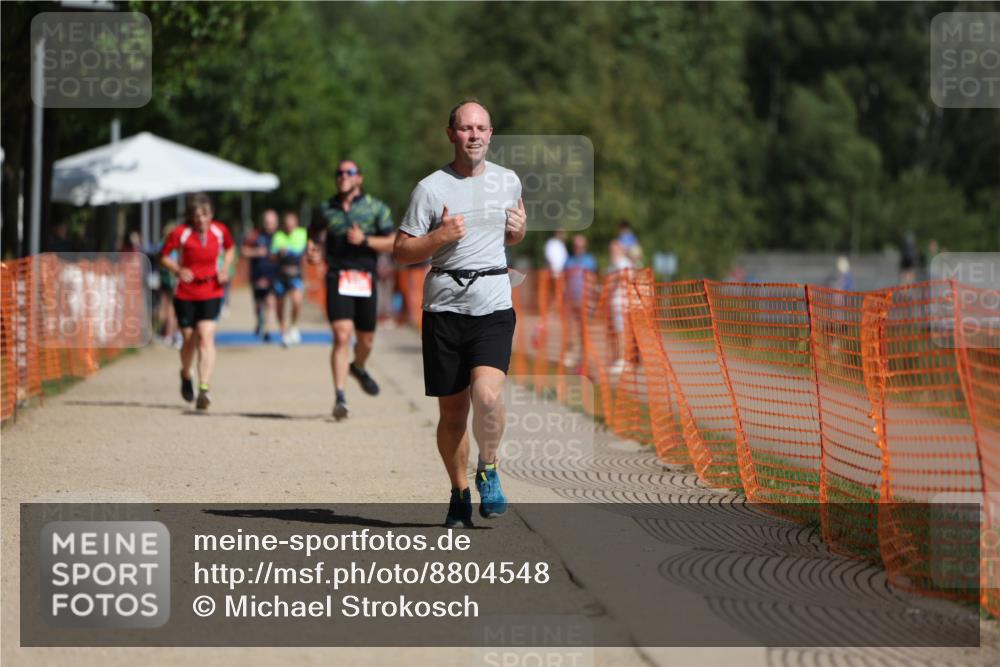 07.09.2025 - 19. Norderstedt Triathlon Michael Strokosch http://msf.ph/oto/8804548 07.09.2025 12:06:32 Laufen 801 meine-sportfotos.de