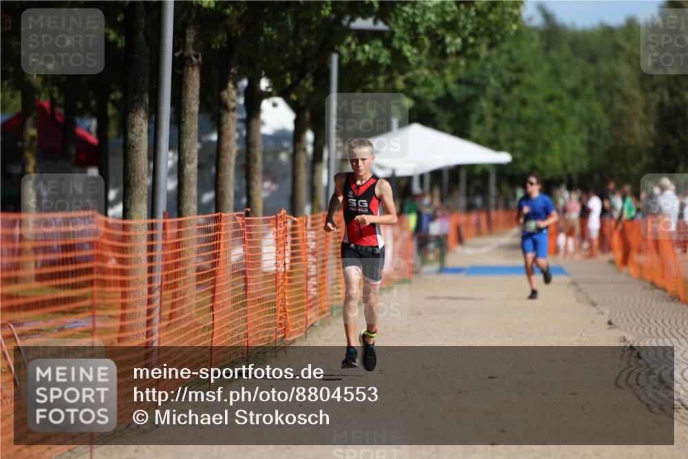 07.09.2025 - 19. Norderstedt Triathlon Michael Strokosch http://msf.ph/oto/8804553 07.09.2025 11:05:11 Laufen 107 meine-sportfotos.de