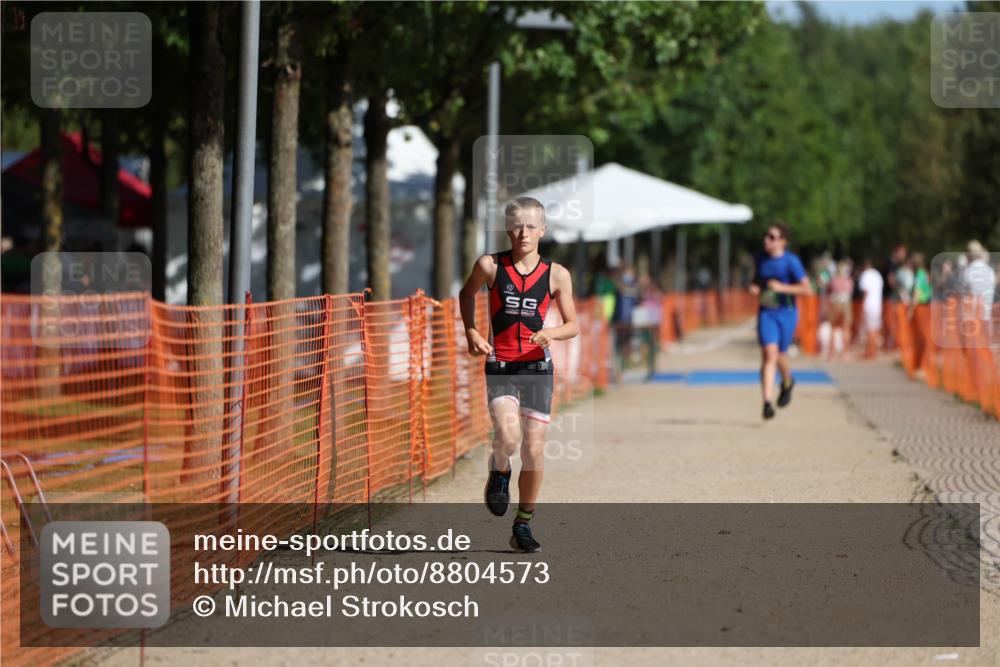 07.09.2025 - 19. Norderstedt Triathlon Michael Strokosch http://msf.ph/oto/8804573 07.09.2025 11:05:12 Laufen 107 meine-sportfotos.de