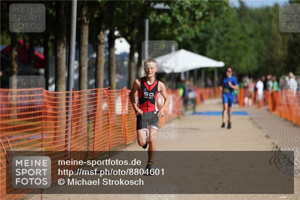 07.09.2025 - 19. Norderstedt Triathlon Michael Strokosch http://msf.ph/oto/8804601 07.09.2025 11:05:13 Laufen 107 meine-sportfotos.de