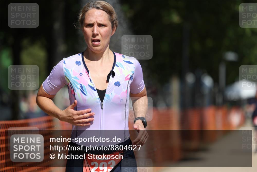 07.09.2025 - 19. Norderstedt Triathlon Michael Strokosch http://msf.ph/oto/8804627 07.09.2025 12:36:27 Laufen 227, 293 meine-sportfotos.de